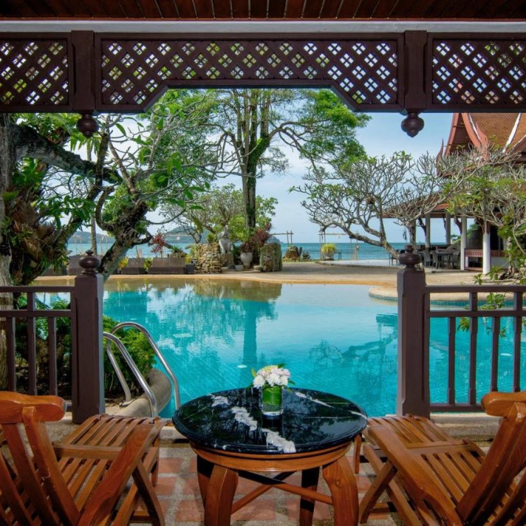 هتل تاورن بیچ ویلیج پوکت | Thavorn Beach Village 🏝️
