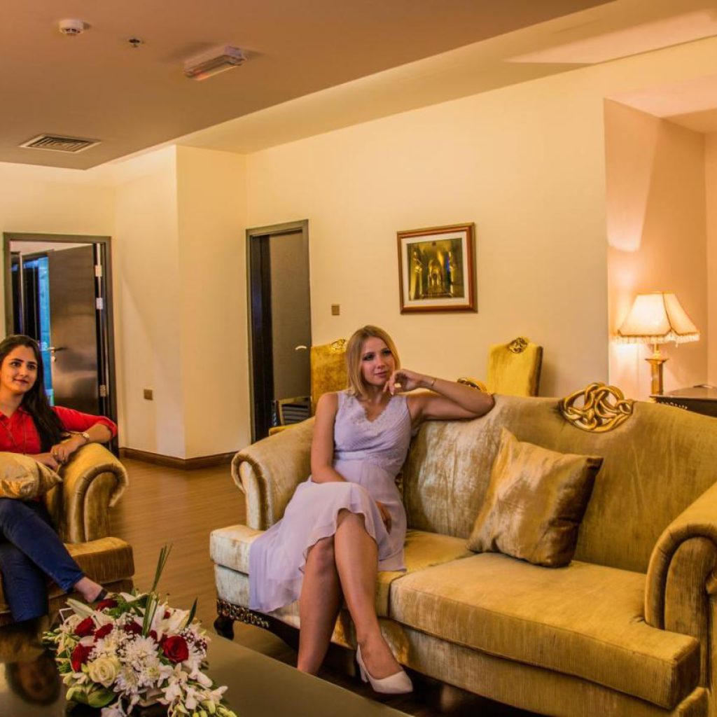 هتل گلدن تولیپ هدینگتون مسقط – Golden Tulip Headington
