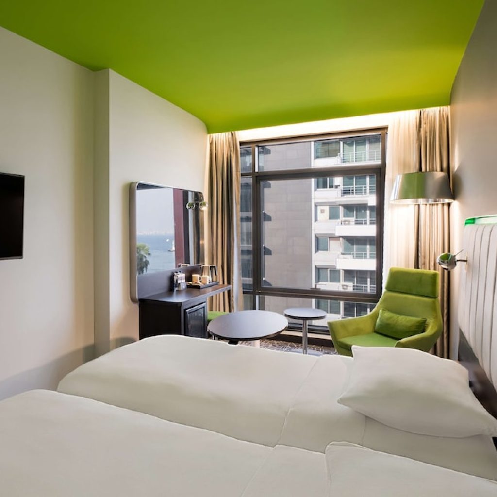 هتل پارک این بایر ادیسون (Park Inn by Radisson Izmir) ازمیر