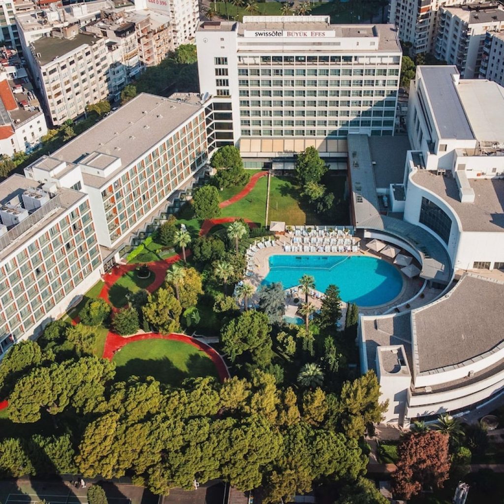 هتل سوئیس اوتل بویوک افس (Swissotel Buyuk Efes Izmir) ازمیر