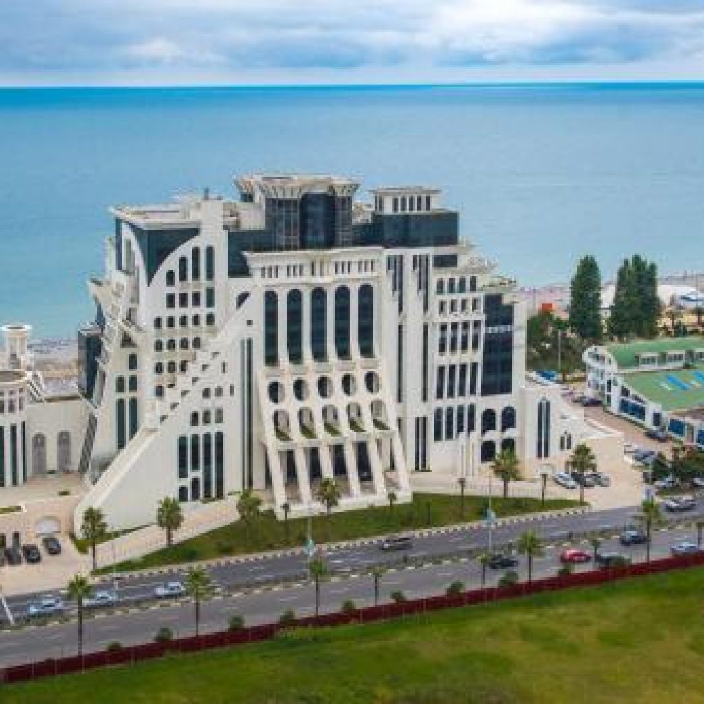 هتل گرند گلوریا باتومی | Grand Gloria Hotel 🛎️