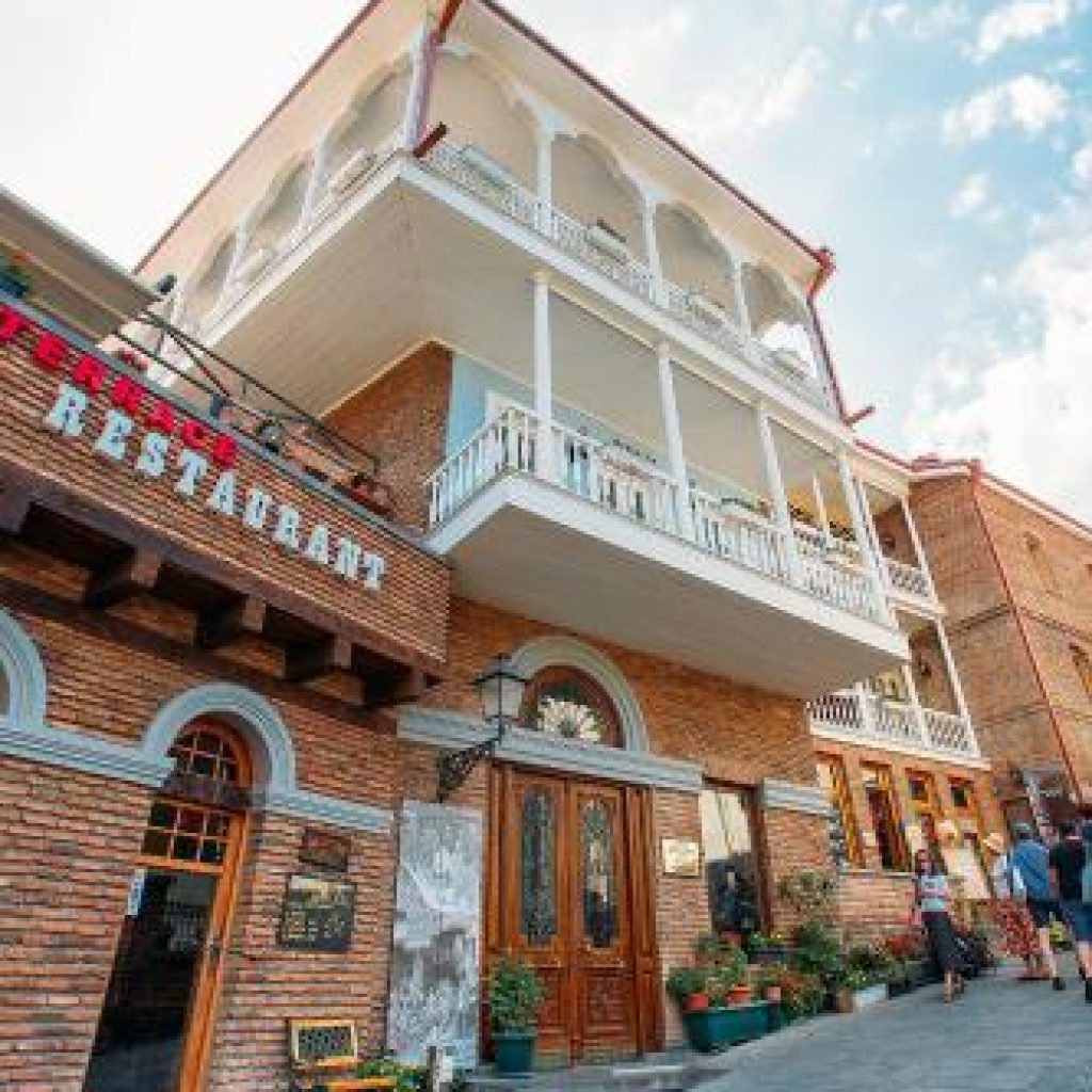 هتل آیوانی تفلیس | Aivani Hotel 🛎️