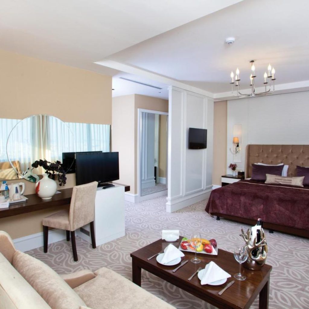 هتل سیتی سنتر تکسیم استانبول | City Center Hotel 🛎️