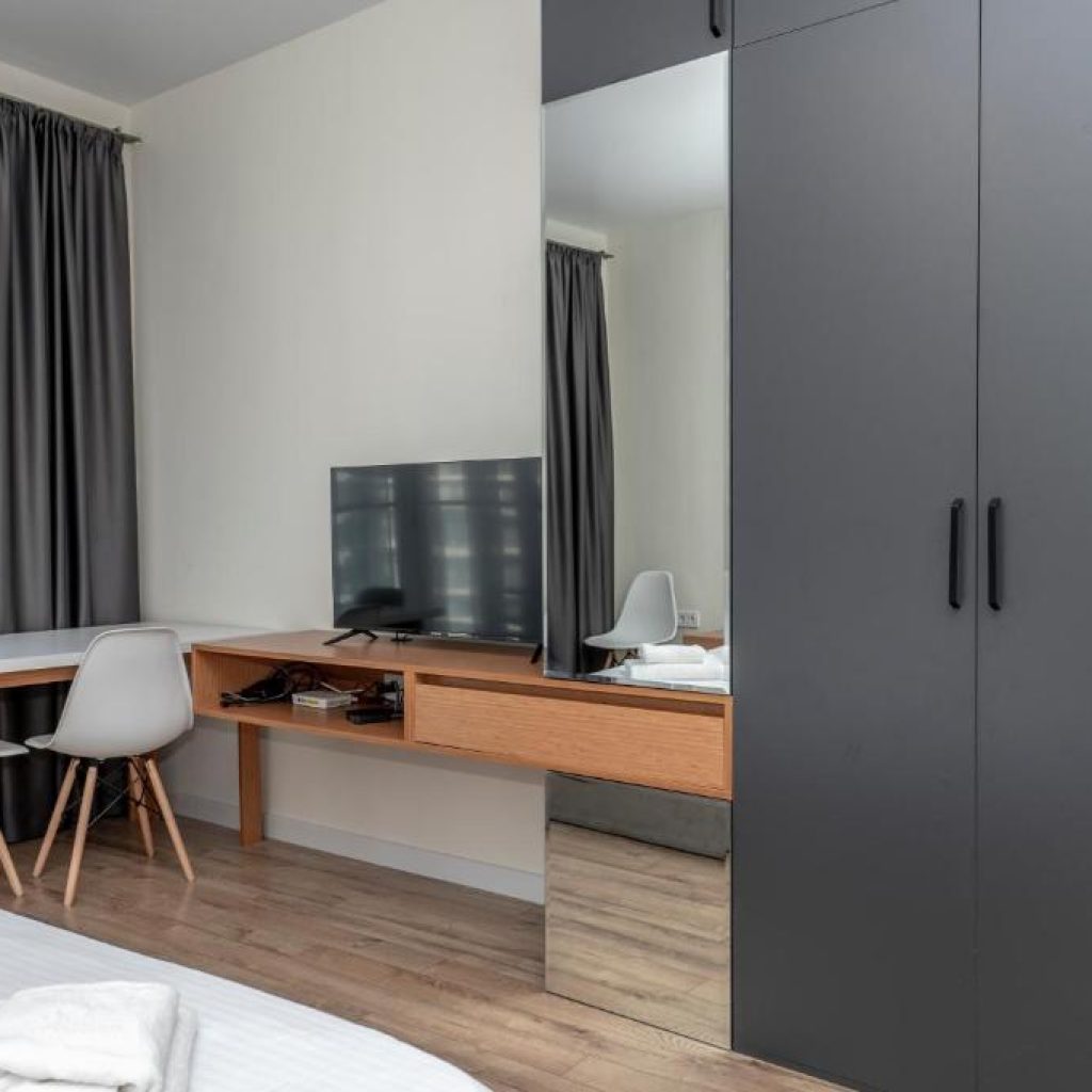هتل وایت سیلز باتومی | White Sails Hotel 🛎️
