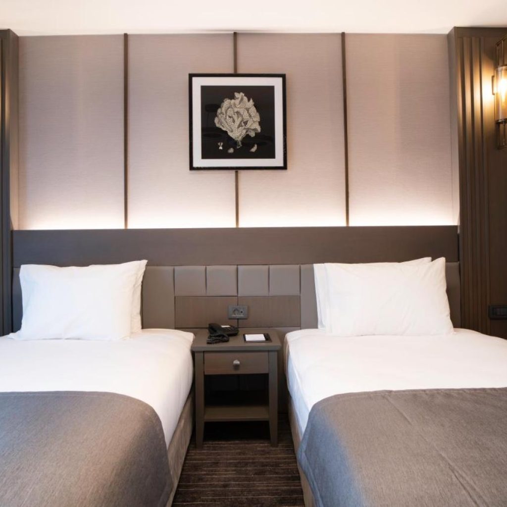 هتل آرتز تکسیم استانبول | Arts Hotel Taksim 🛎️