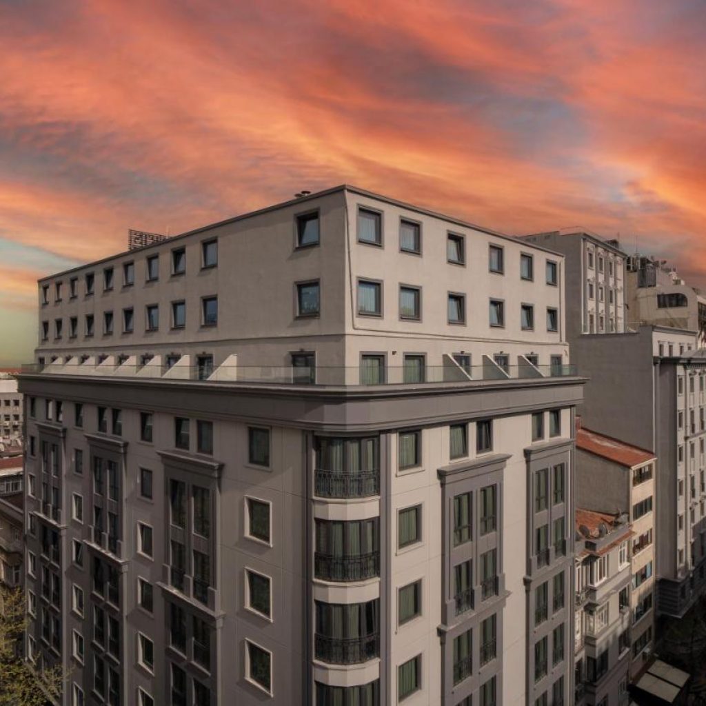 هتل آرتز تکسیم استانبول | Arts Hotel Taksim 🛎️