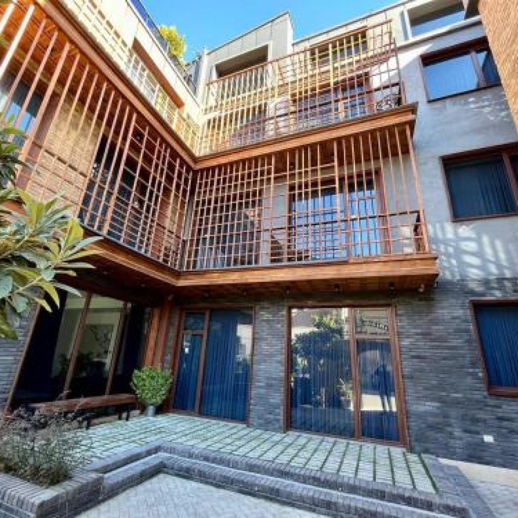 هتل لوکس این تفلیس | Lux inn 🛎️