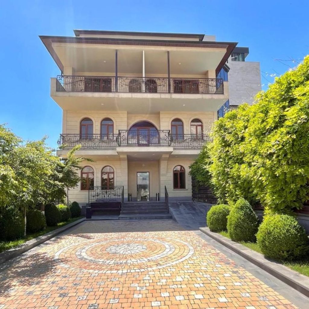 هتل بین ایروان | Bien hotel 🛎️