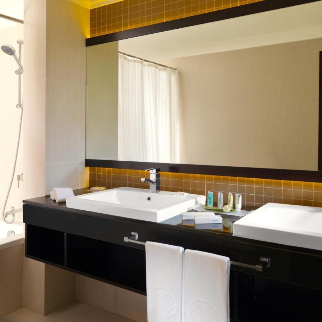 هتل تاورز روتانا | Towers Rotana دبی 🛎️