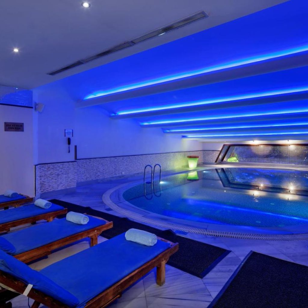 هتل کراون پلازا اولد سیتی استانبول | Crowne Plaza Istanbul 🛎️