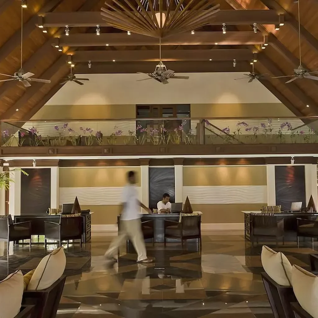 هتل کورومبا مالدیو | Kurumba Maldives Hotel 🛎️