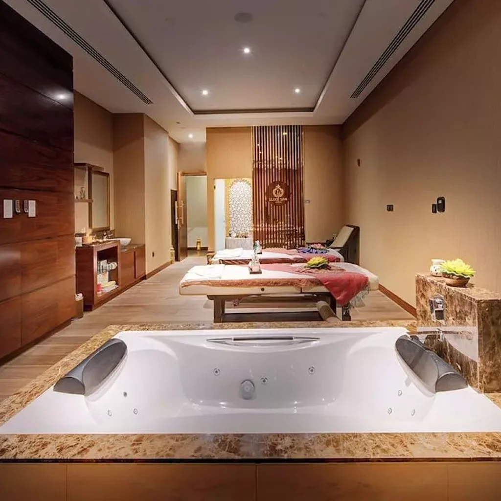 هتل کرون پلازا اُکِک مسقط | Crowne Plaza Ocec Hotel 🛎️