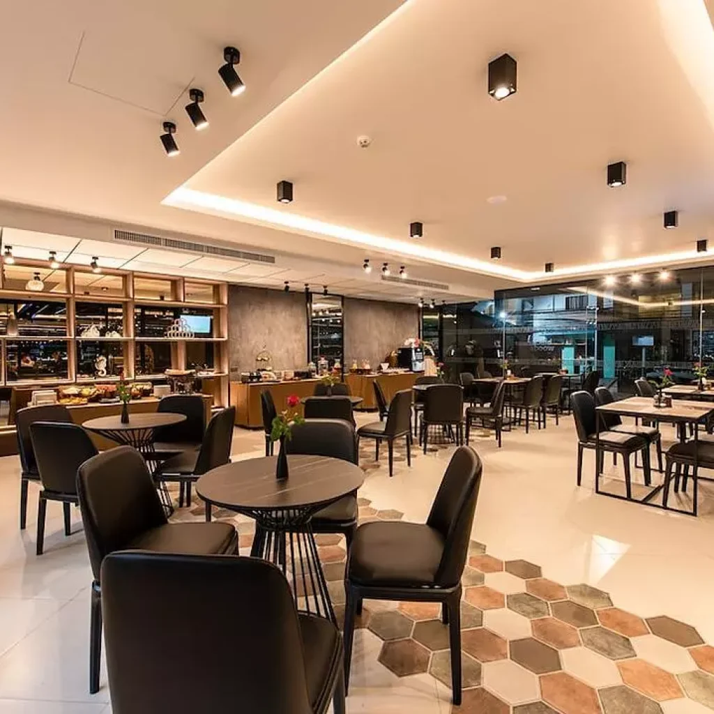 هتل بلک وودز پاتایا | Black Woods Hotel 🛎️