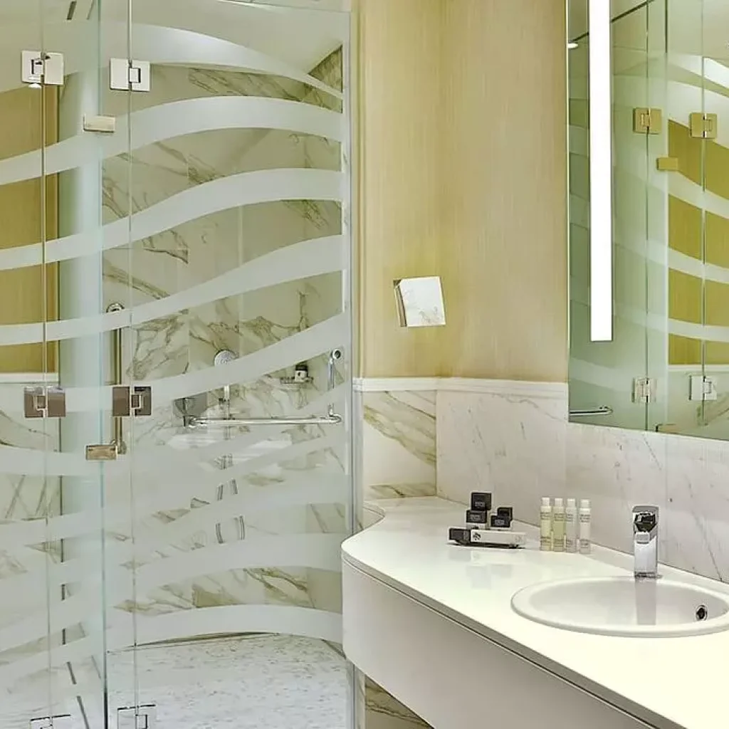 هتل دابل تری بای هیلتون | DoubleTree by Hilton Doha 🛎️
