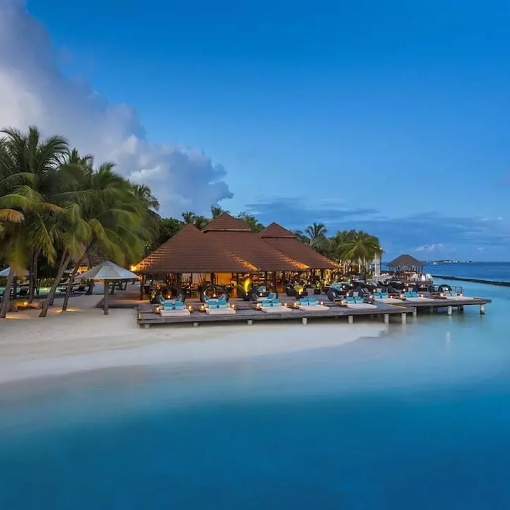 هتل کورومبا مالدیو | Kurumba Maldives Hotel 🛎️