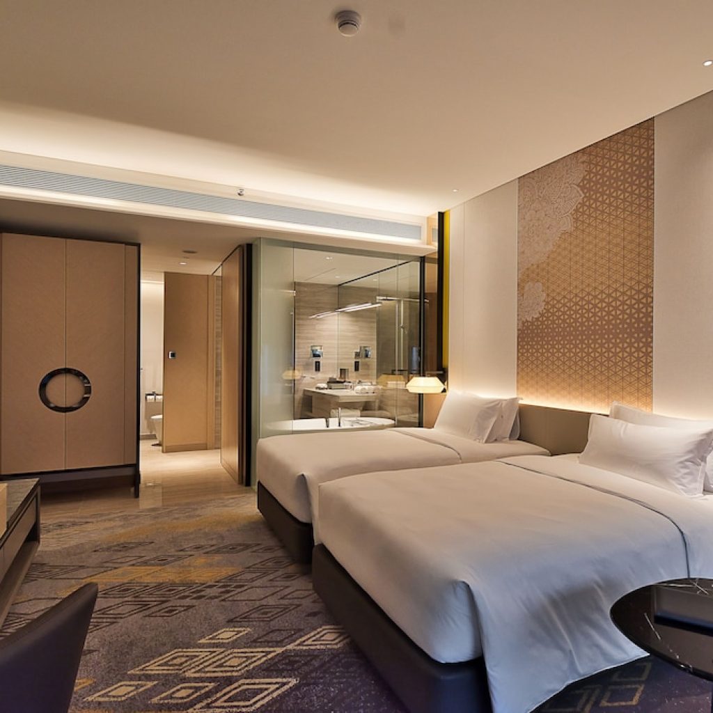 هتل ای کیو کوالالامپور | EQ kuala lampur 🛎️