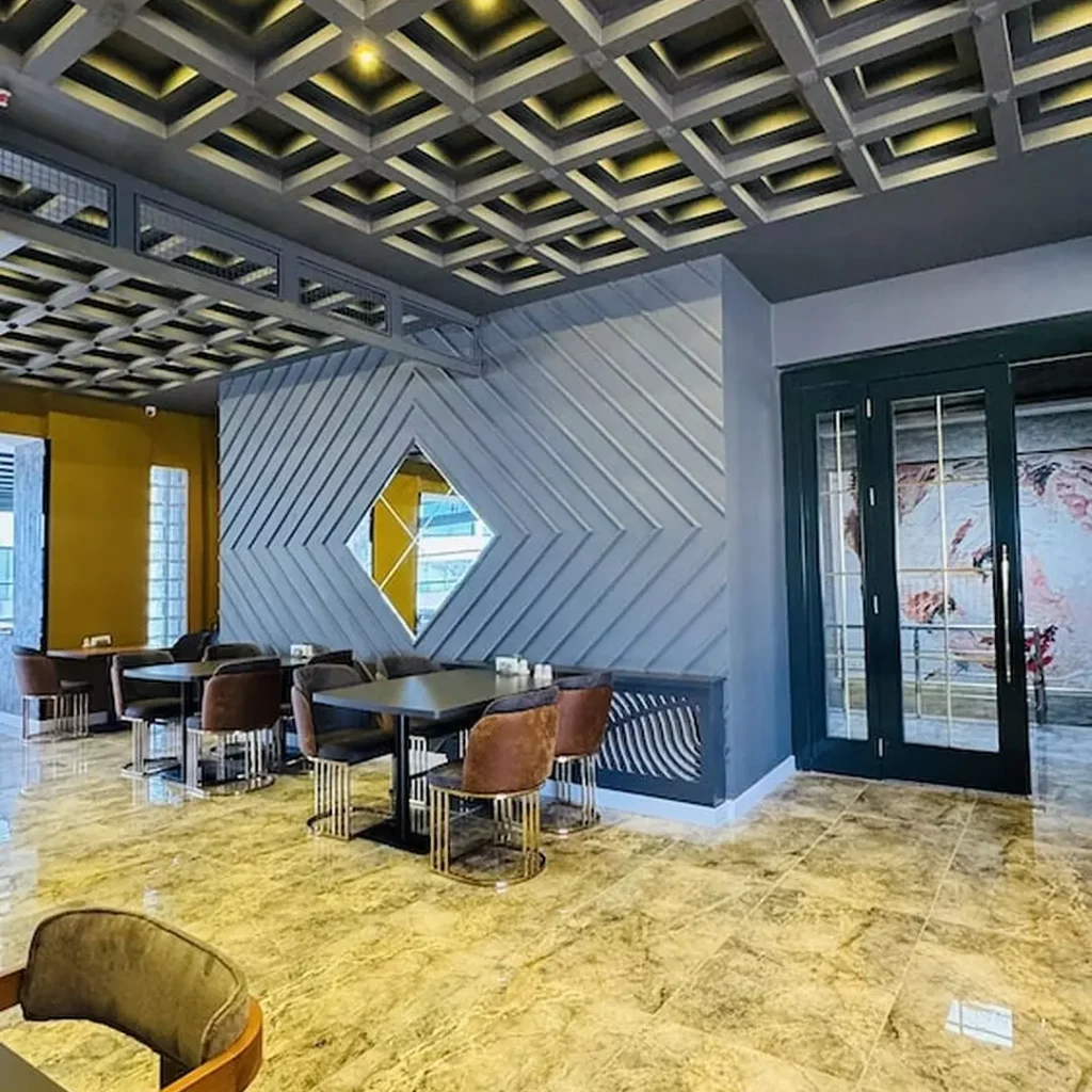 هتل ال بابوس وان | El Baboos Hotel Van 🛎️