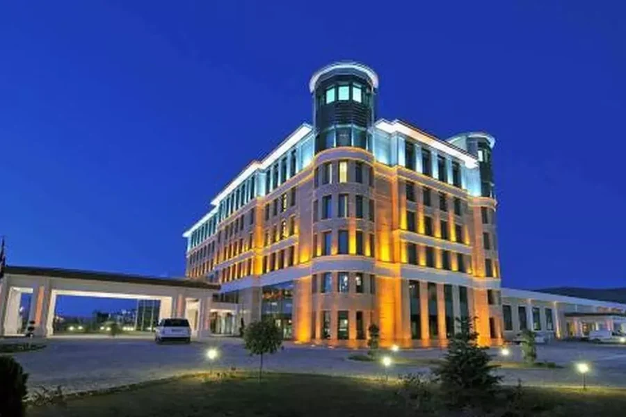 هتل دابل‌تری بای هیلتون وان | DoubleTree by Hilton Van 🛎️