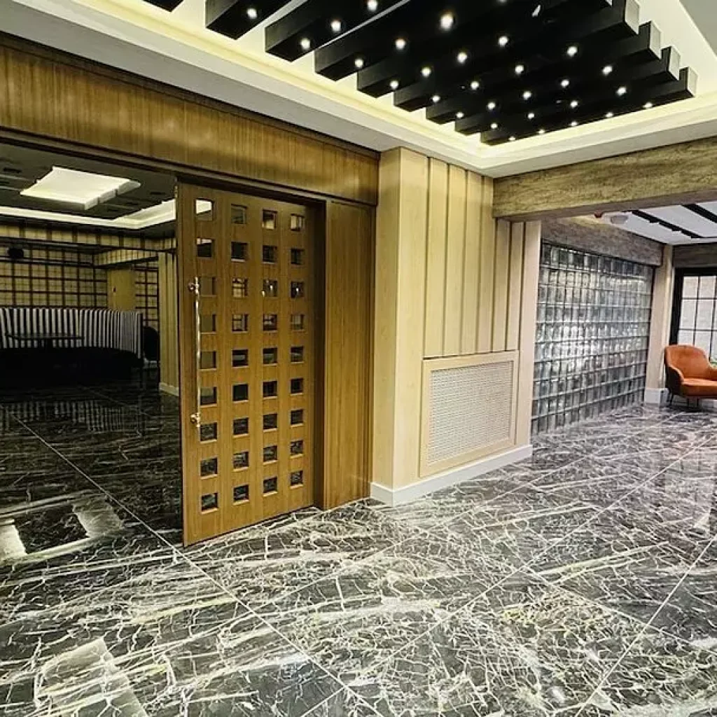 هتل ال بابوس وان | El Baboos Hotel Van 🛎️