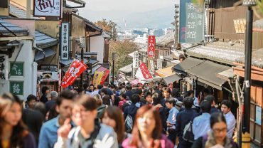 ترفندهای کاربردی برای ایرانگردی دو روزه: سفری ارزان و هیجانانگیز