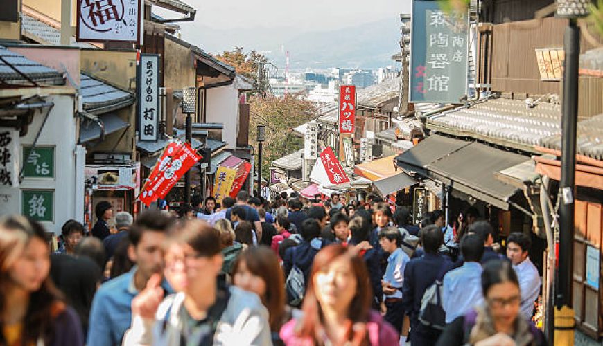 ترفندهای کاربردی برای ایرانگردی دو روزه: سفری ارزان و هیجان‌انگیز