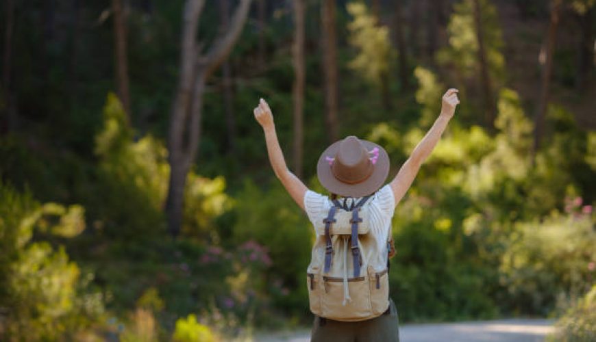 جدیدترین قوانین سفر برای بانوان تنها در مقاصد خارجی: آنچه باید بدانید