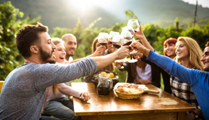 ترفندهای کاربردی ایرانگردی اطراف تبریز: سفری ارزان با آسمان سپید