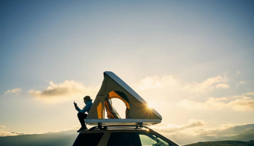 وسایل ضروری برای کمپینگ: ۱۰ ترفند کاربردی برای طبیعت‌گردی راحت