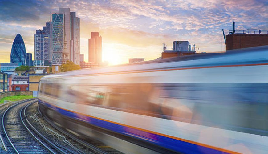 راهنمای کامل قوانین سفر با قطار: سفری بی‌دغدغه و لذت‌بخش داشته باشید!