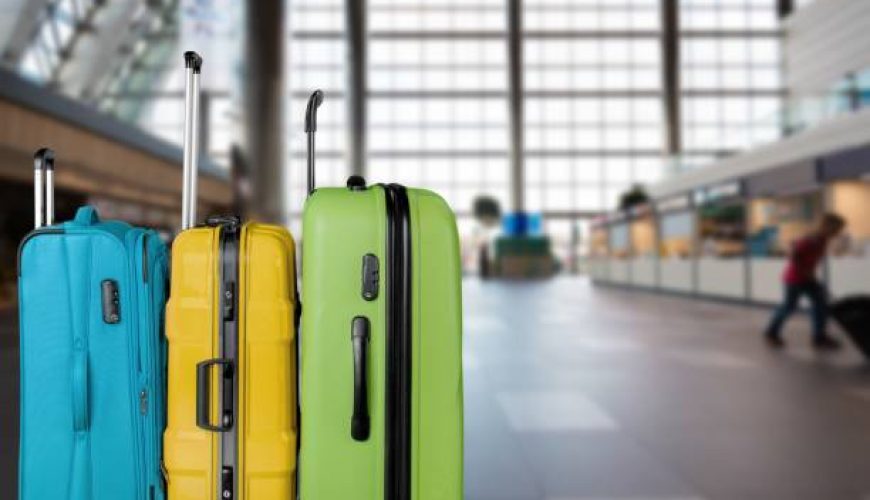 10 ابزار سفر تابستانی که هر مسافری برای یک تعطیلات عالی نیاز دارد.