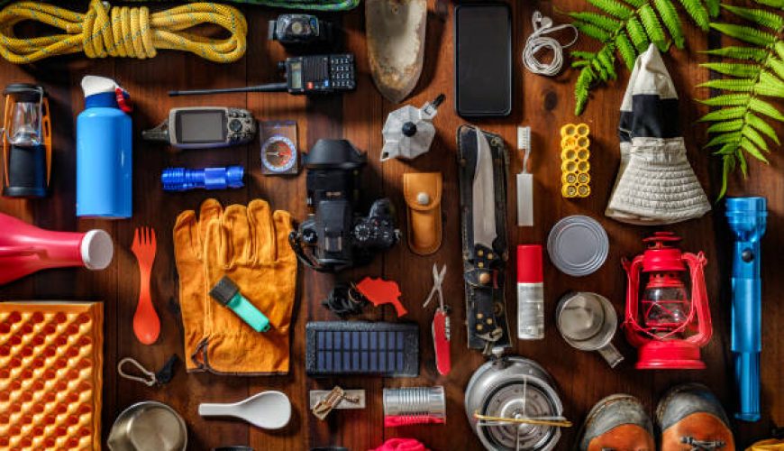 انتخاب ابزار سفر بک‌پکری (کوله‌گردی): کامل‌ترین راهنمای خرید ۲۰۲۴