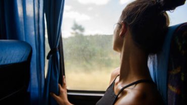 راهنمای جامع قوانین سفر با اتوبوس نکات کلیدی برای سفری بی‌دردسر