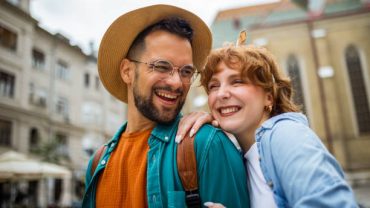 راهنمای جامع قوانین سفر برای اتباع خارجی در ایران: هرآنچه باید بدانید