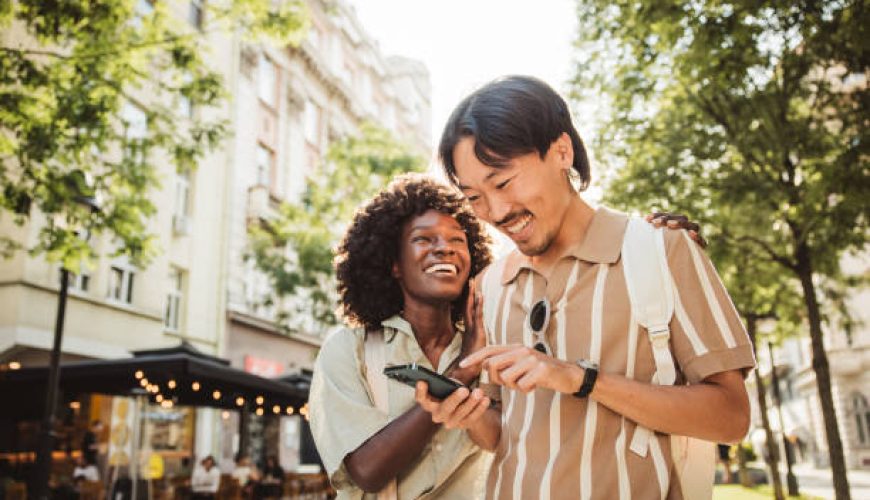 مقایسه و تحلیل قوانین سفر ایرانیان به کشور‌های همسایه: مقاصد محبوب