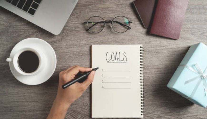 بهترین چک‌لیست ابزار سفر؛ راهنمای جامع وسایل ضروری برای هر مقصد