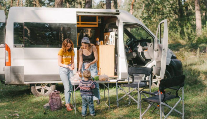 بهترین لوازم آشپزی سفر و پخت‌و‌پز در طبیعت: راهنمای جامع