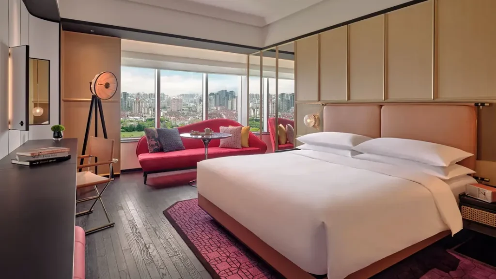 هاستل شانتی‌هوم ازمیر | Shantihome Hostel Izmir 🛎️