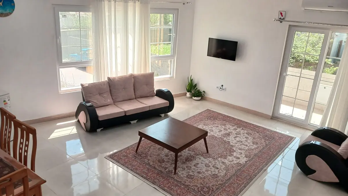 یک خوابه درخشان ۱