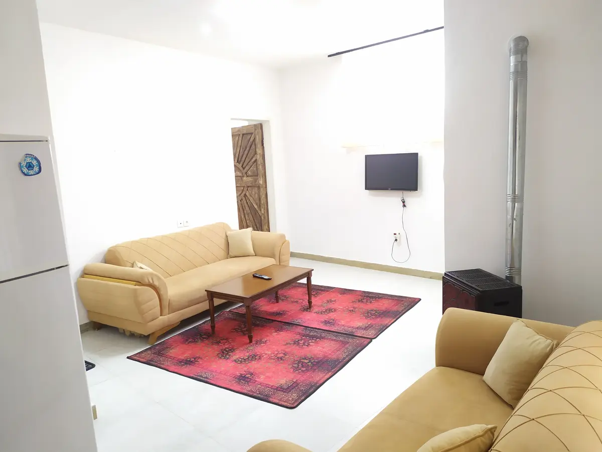 یک خوابه خاله کبری