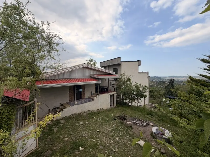 یک خوابه جنگلی چشمه خندان